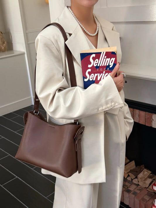 2026 Designer Winter Matte Maroon Color Top Handle Bucket Tote Large Suede Cow Leather Women Shoulder Bag Quality Nubuck Handbag