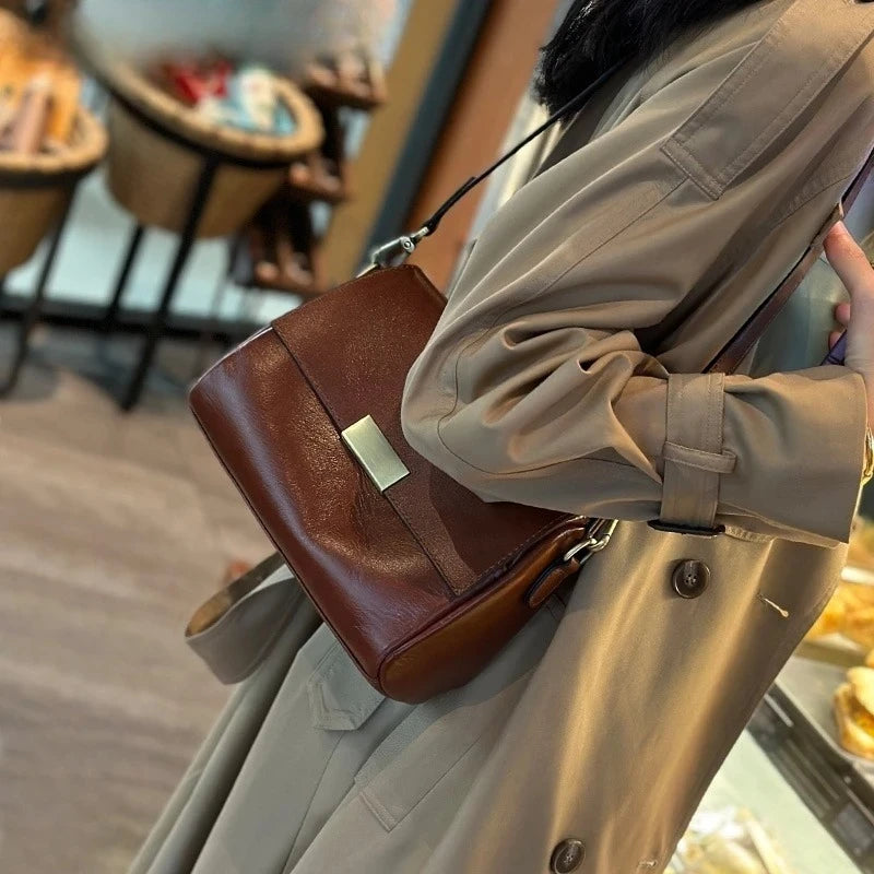 Fashion Handbags WOMEN crossbody bags Vintage Genuine leather women shoulder bag Small square bag soft leather cowhide