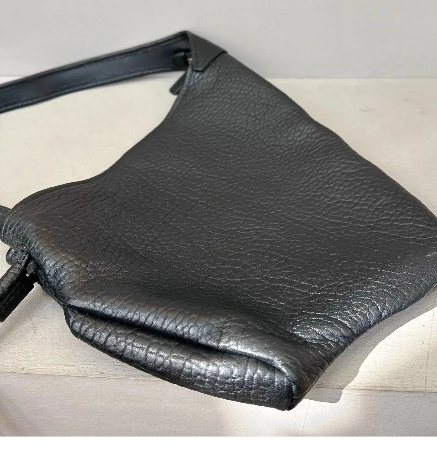 Niche Stylish A Sense of Ease Elephant Pattern Croissant Tote Luxury Real Leather Sheepskin Women Flap Messenger Bag Thin