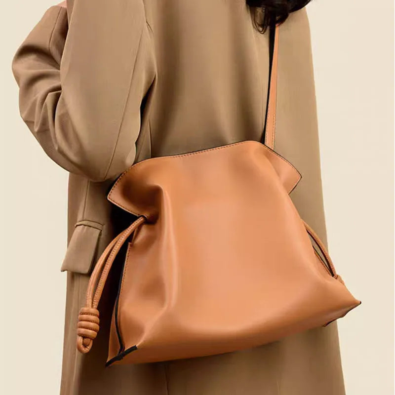 Luxury Caramel Color Leather Crossbody Bag Cloud Pleated Bag Large Capacity Design Drawstring Bag Stylish Commuter Bag For Women