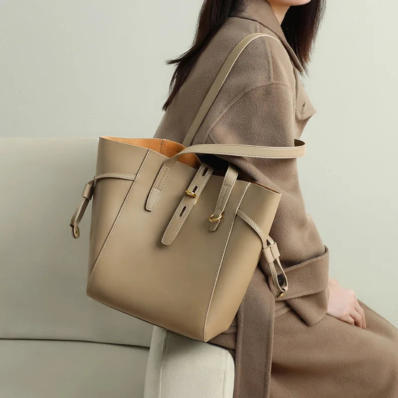 Genuine Leather Women's Large Capacity Shoulder Bag armpit bag Ladies Commuter Shopper Bags High Quality Luxury Handbag Big tote