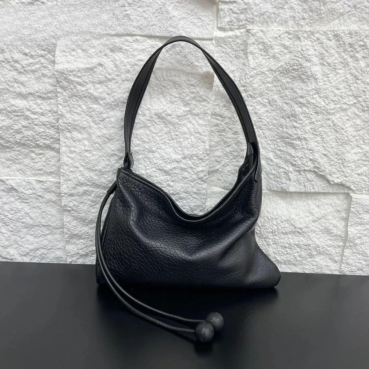 Niche Stylish A Sense of Ease Elephant Pattern Croissant Tote Luxury Real Leather Sheepskin Women Flap Messenger Bag Thin