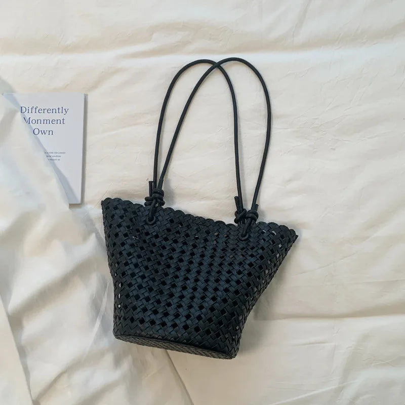Fashion Hollow Woven Basket Bag Nested Package Soft Leather Shoulder Bag Large Capacity Beach Vacation Bucket Bag With Inner Bag